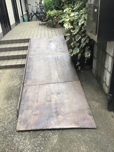 木材を使っての自作スロープのご紹介 めぐみの会オフィシャルサイト 木材を使っての自作スロープのご紹介 めぐみの会オフィシャルサイト